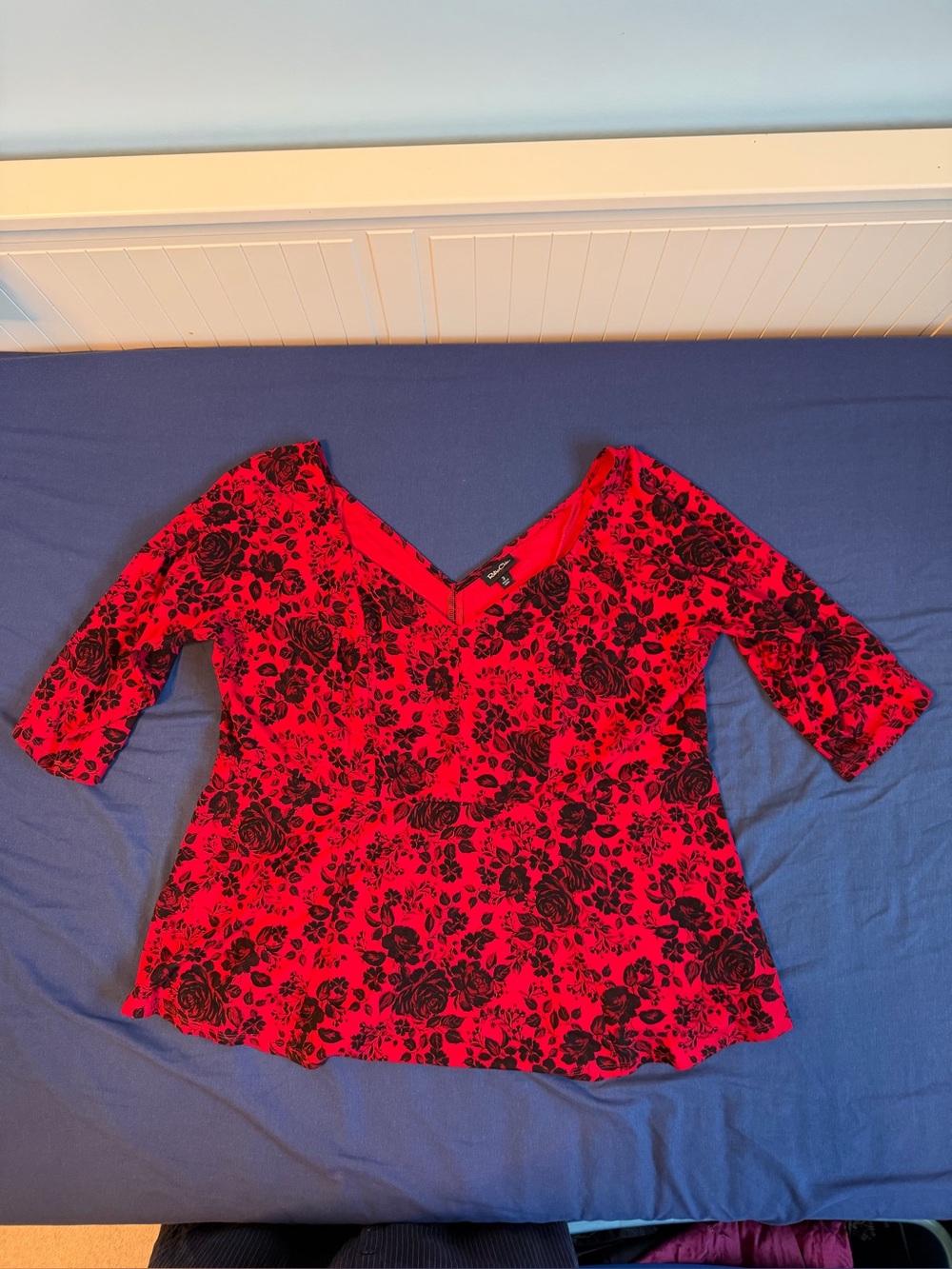 Retro Chic v-neck peplum style fit